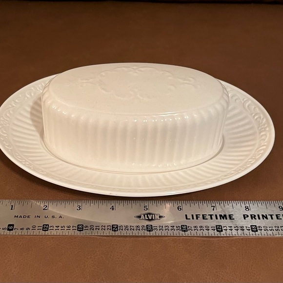 Mikasa Italian Countryside Covered Butter Dish - Picture 2 of 3